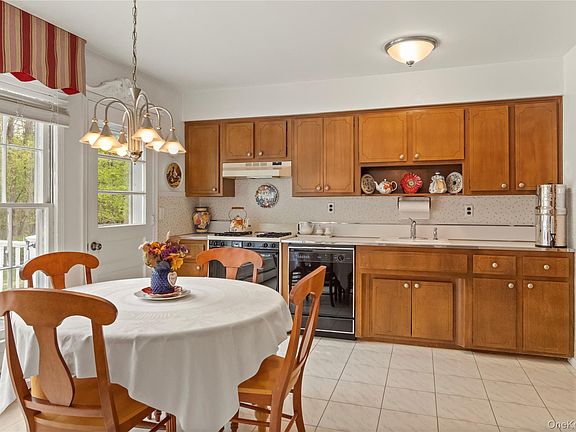 5th image of 7 Dearborn Road