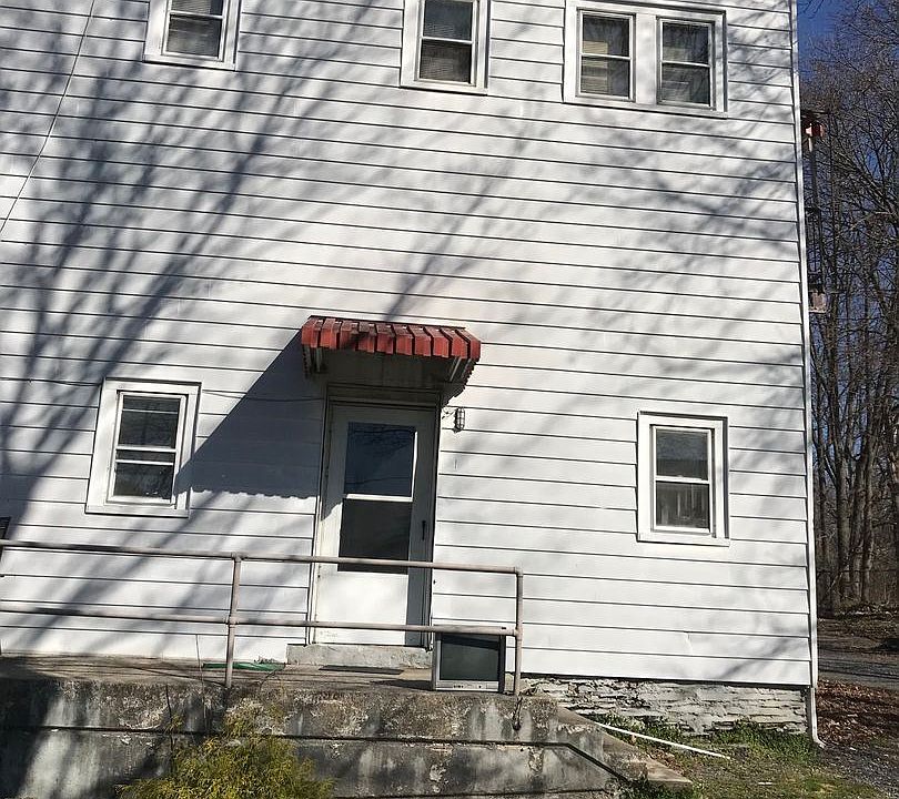 1st image of 10 N Lincoln Ave APT 1