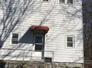 10 N Lincoln Ave APT 1, Walnutport, PA 18088