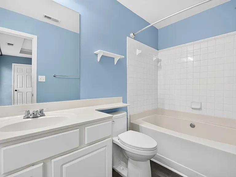 5495 Hampton Ct — Photo 23