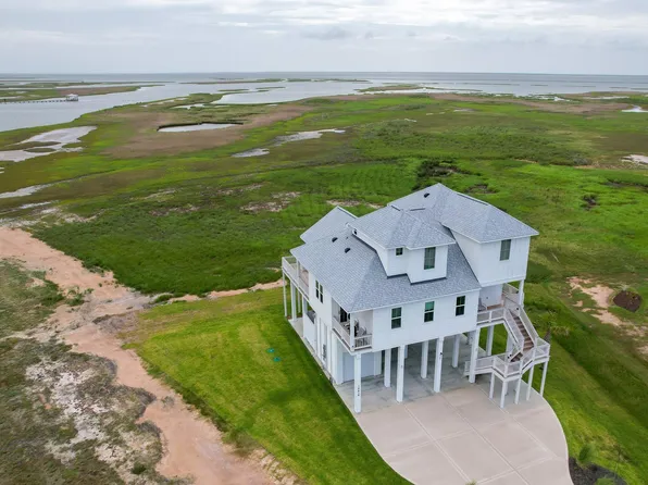 18414 Indian Beach Ct, Galveston, TX 77554
