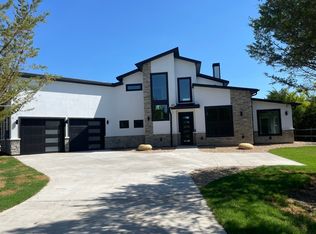 3891 E Leslie Ln, Sherman, TX 75090