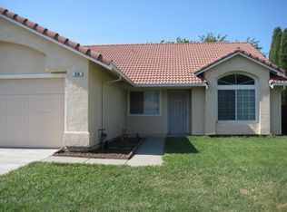 936 Iron Dr, Vacaville, CA 95687
