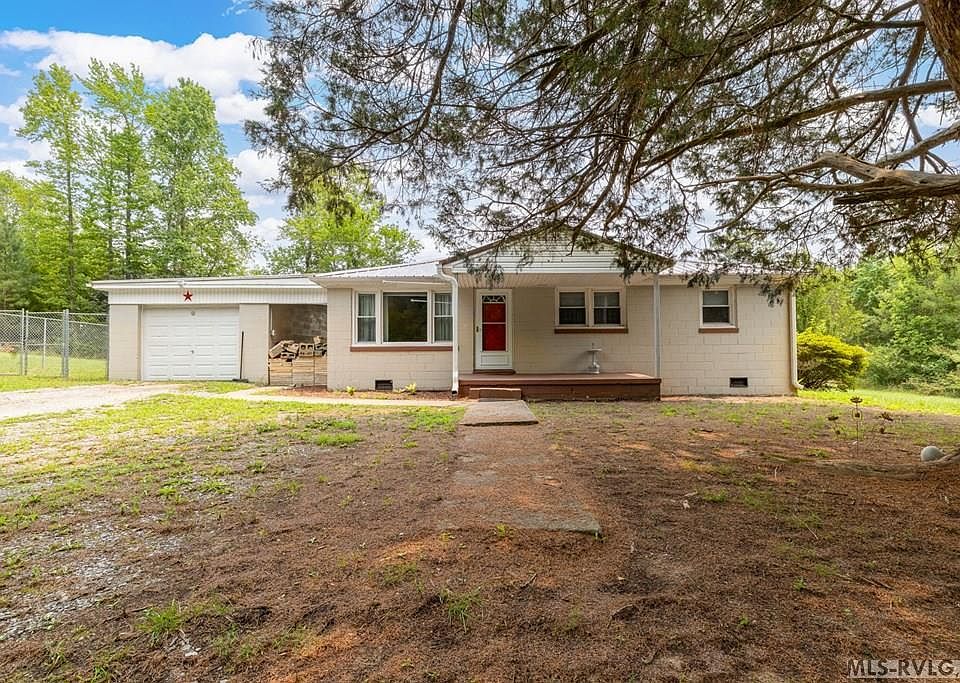 1st image of 2738 Greentown Dr