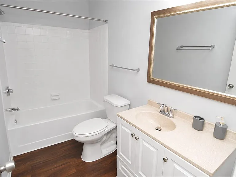 8718 Mallard Reserve Dr #104 — Photo 37