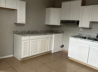 150 E Blue Jay Rd, Louisville, KY 40229