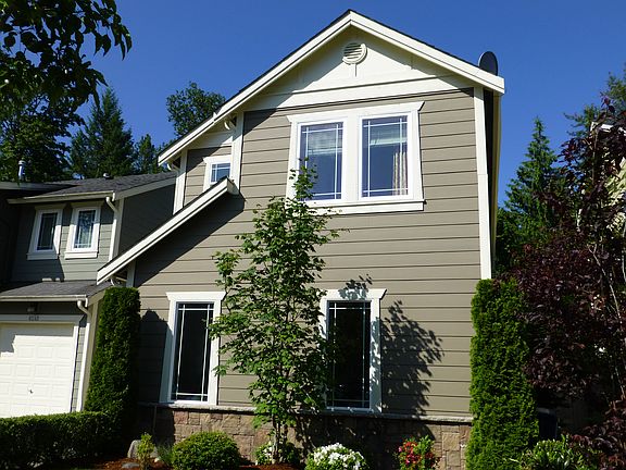 2nd image of 8257 233rd Pl NE