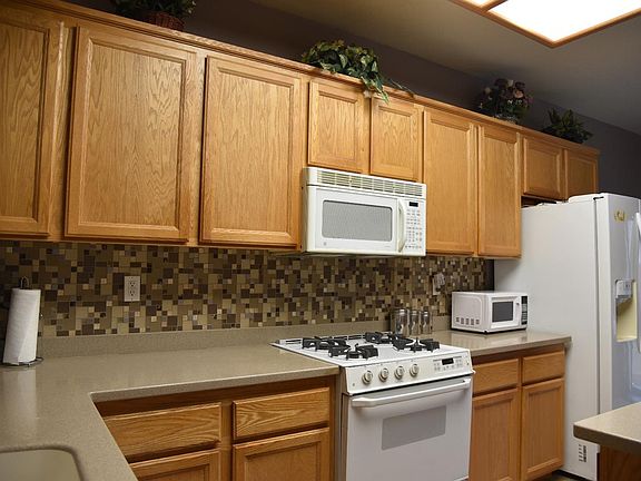 5th image of 1047 Petty Ct