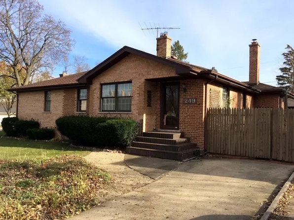 249 N Wolf Rd, Wheeling, IL 60090