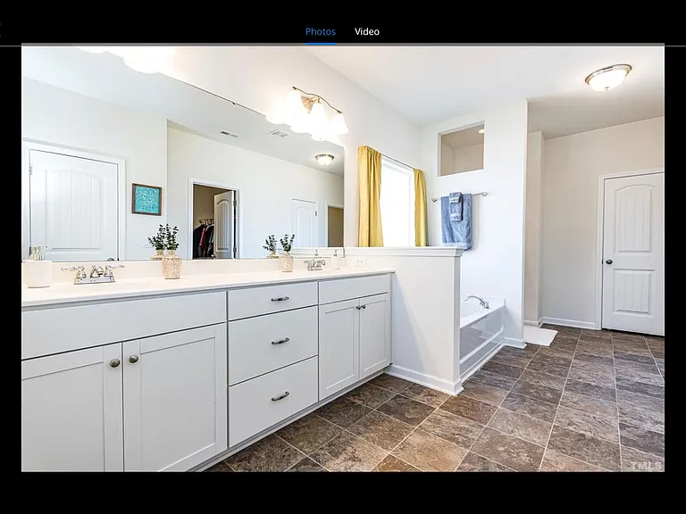 805 Scarlet Ln — Photo 11