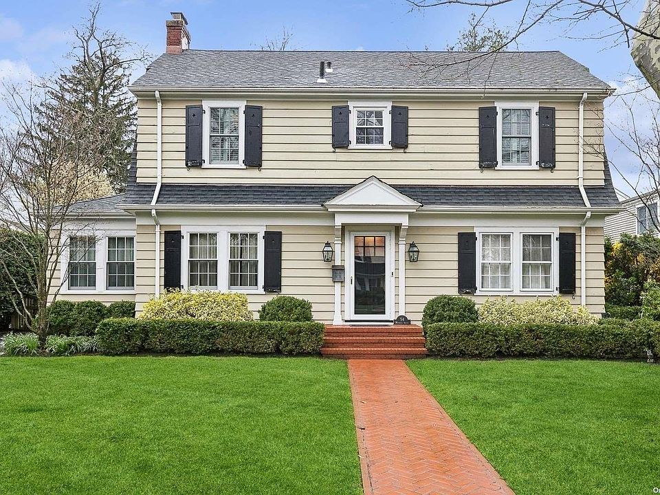 1st image of 54 Magnolia Avenue