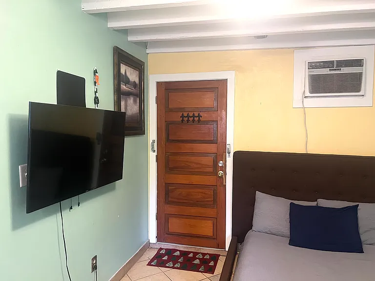 2301 Dauphine St #B — Photo 14