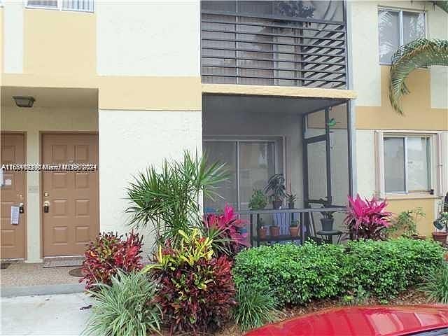 1st image of 116 Gardens Dr APT 204