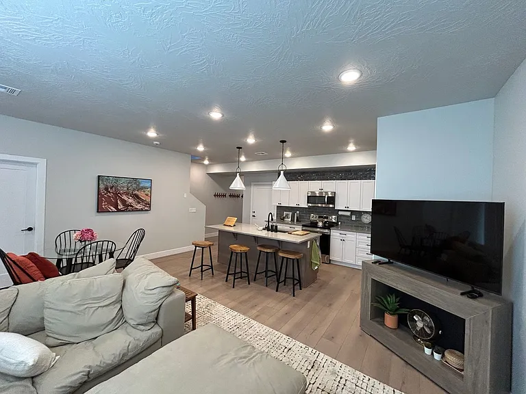 3954 E Razor Dr — Photo 4