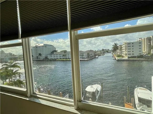 2 bed, 2.0 bath, $5,000 — Photo 4
