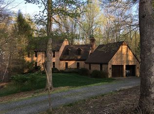 8217 Copperglow Trl, Fairfax Station, VA 22039