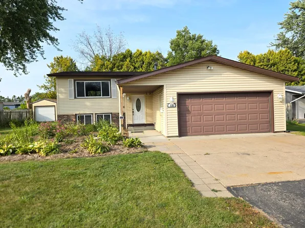 330 6th Ave NE, Plainview, MN 55964
