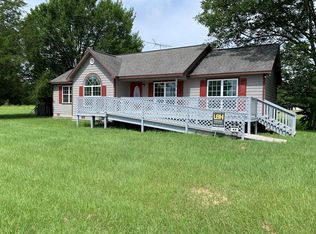 46 Pine Tree Ln, Shepherd, TX 77371