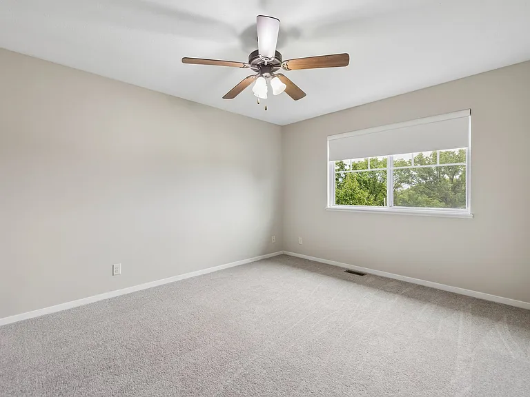 5638 Shailee Ct — Photo 30