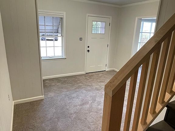 3rd image of 621 Denton Dr