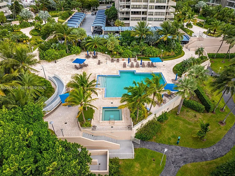 3 Grove Isle Dr #C605 — Photo 34