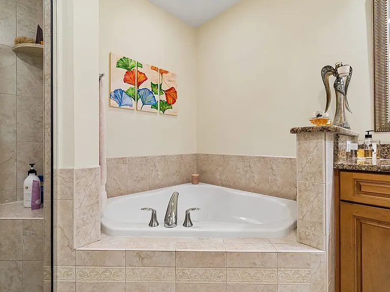 7702 Lake Vista Ct #202 — Photo 18