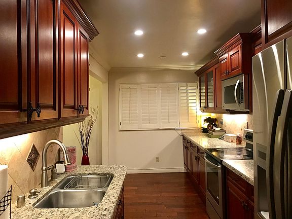 5th image of 1339 N Columbus Ave Unit 119