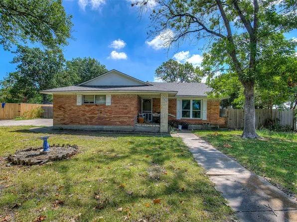1502 Comanche Trl, Garland, TX 75043