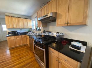 185 Hillside St #2H, Boston, MA 02115