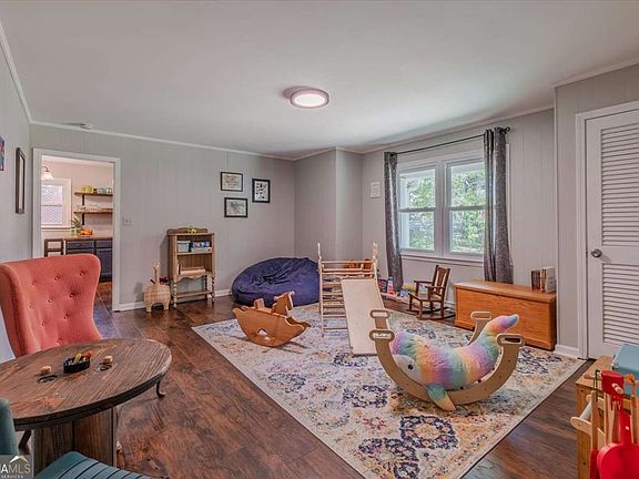 5th image of 20 Mitchell Cir SE