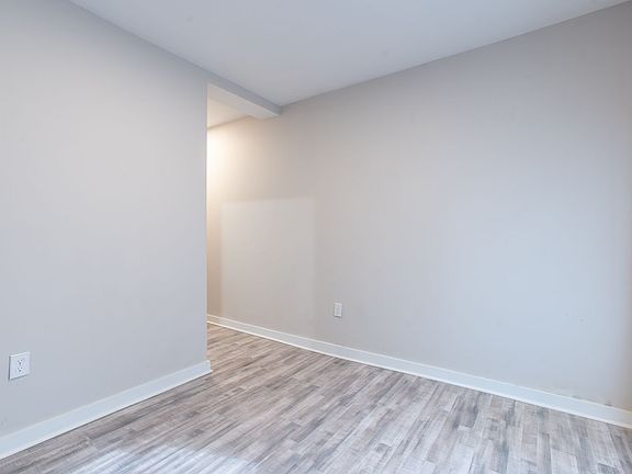 4th image of 716 E Clearfield St #Pa029003