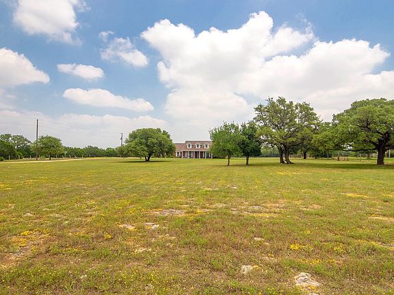 3rd image of 55 Country Oaks Dr