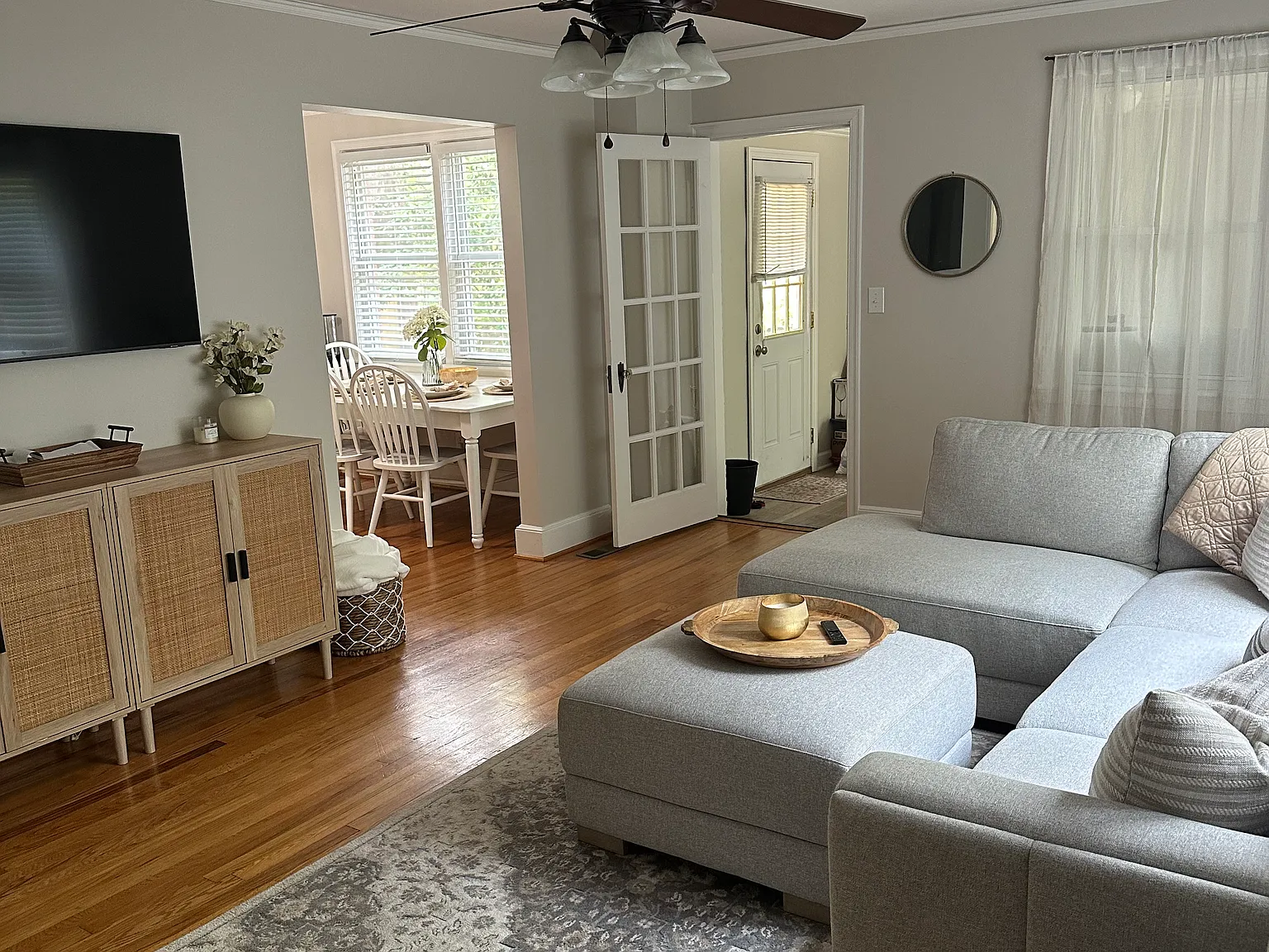 3 bed, 1221 sqft, $1,800 — Photo 3