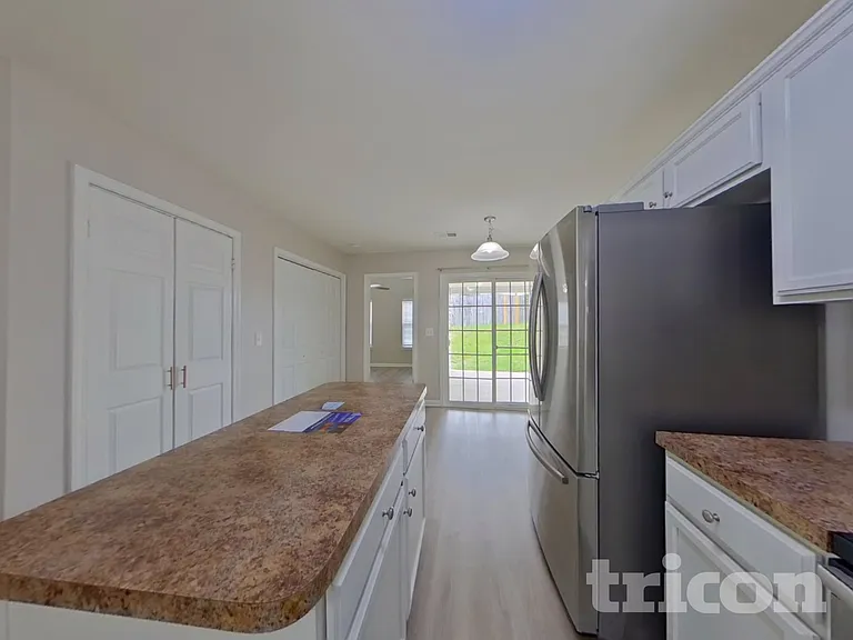 158 Bonhomme Cir — Photo 5