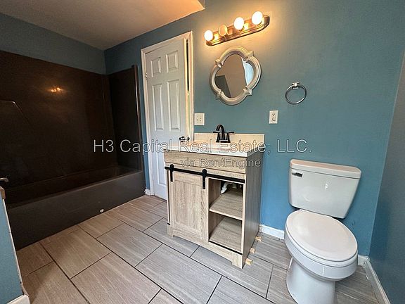 5th image of 821 Alby St #B