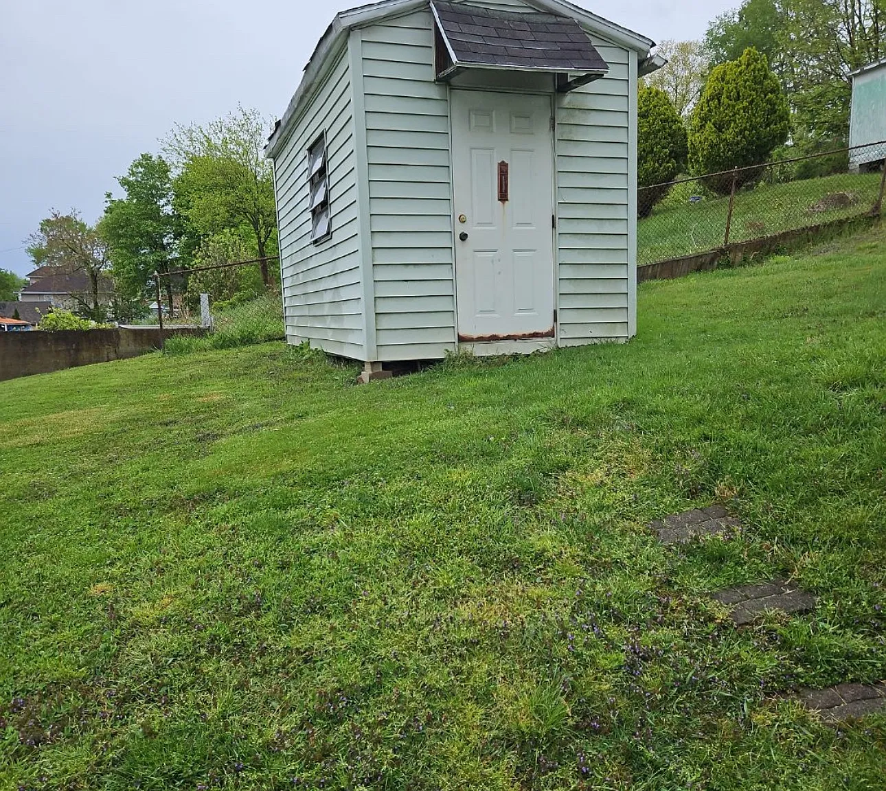 5 bed, 2100 sqft, $1,500 — Photo 3