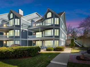 4144 Ridge Rd APT 10, Stevensville, MI 49127