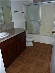 4th image of 4587 Winona Ave APT 1