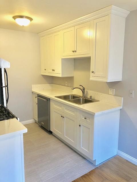 1st image of 920 N Stanley Ave APT 105