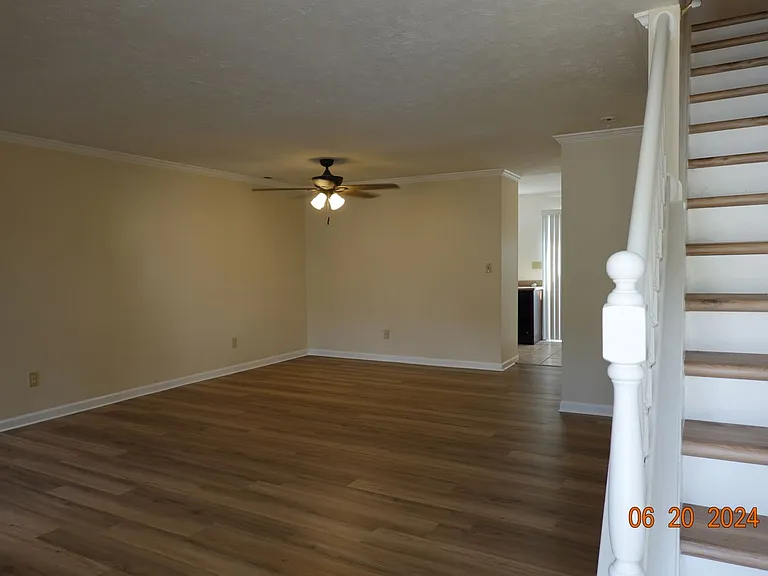 394 Rivers Ridge Cir — Photo 2