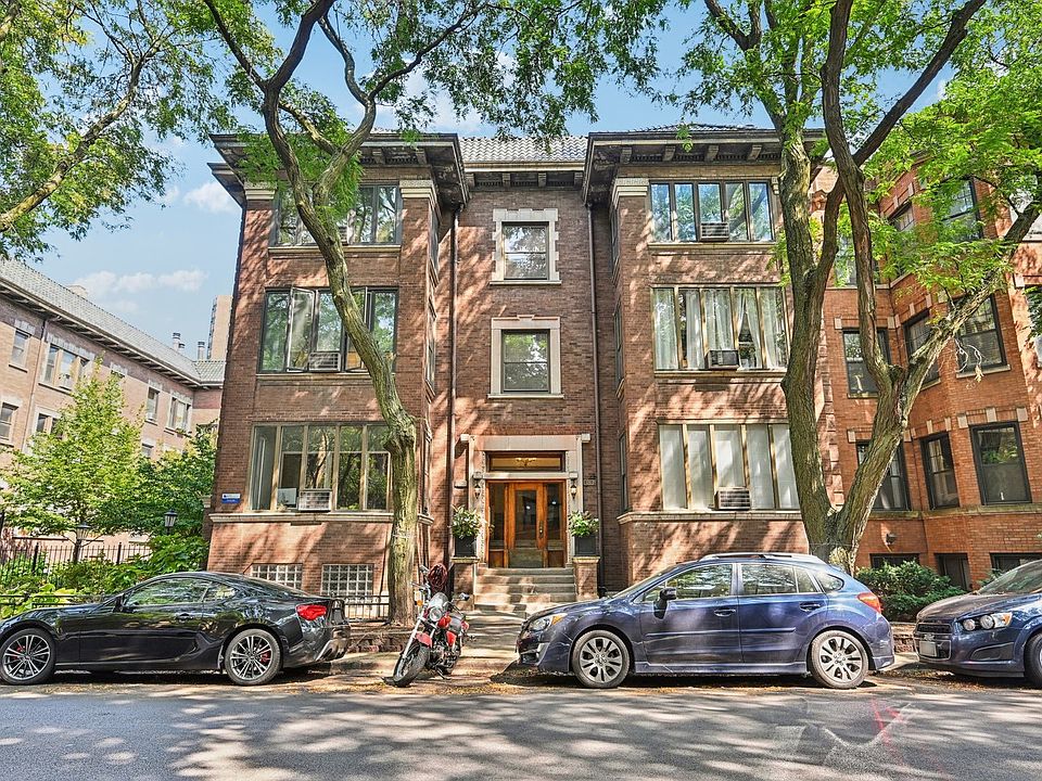 1st image of 3743 N Pine Grove Ave #3