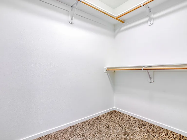 Ridgecrest Apartments — Photo 38