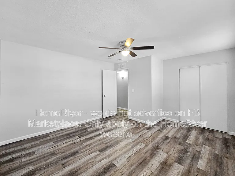 512 S 75th Pl — Photo 15