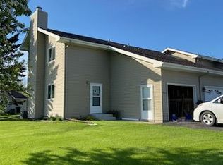 2811 Knight Dr APT D, Grand Forks, ND 58201