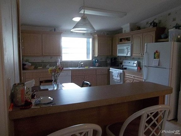 3rd image of 207 Glen Este Ct