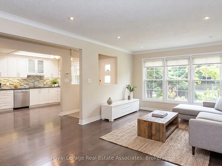 130 Grandview Ave — Photo 6