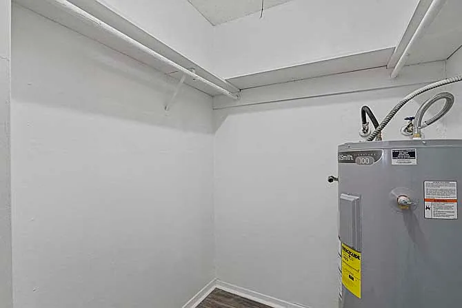 Sage Creek Apartments — Photo 31