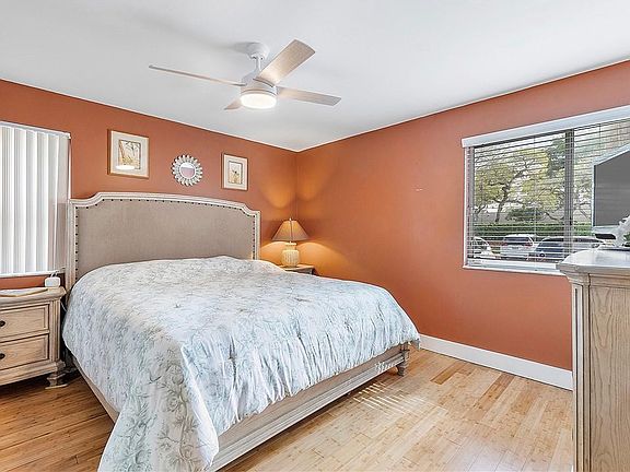 5th image of 9525 Weldon Circle #H116