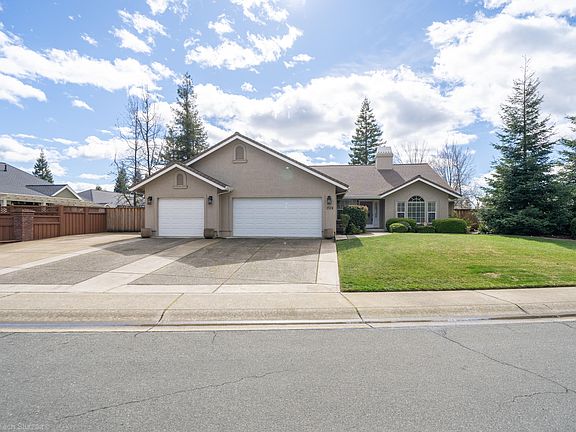 2nd image of 2524 Cumberland Dr