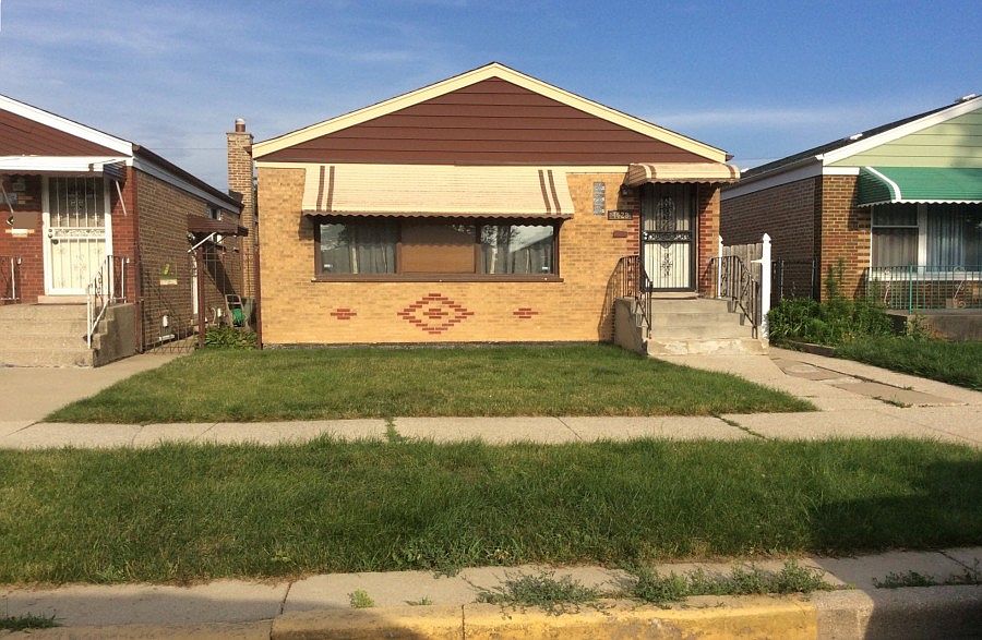 1st image of 4628 S Leclaire Ave